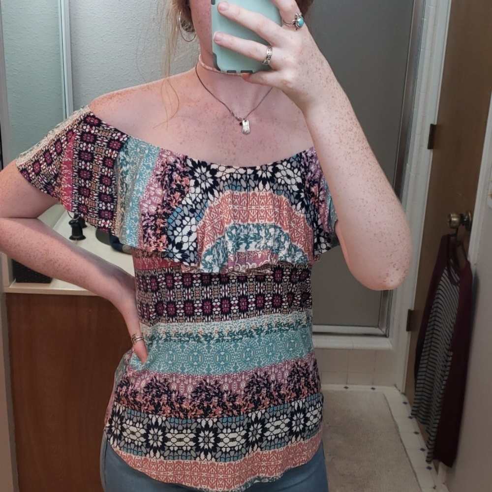 Colorful Ruffle tank - Picture 4 of 5